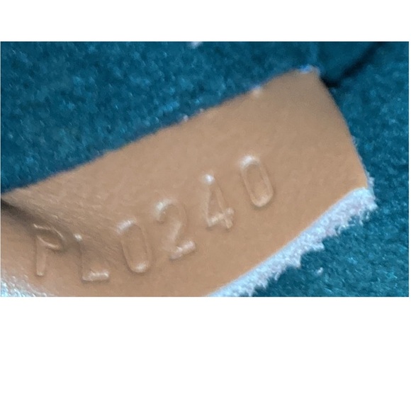 Louis Vuitton bouriscot reverse EW - Picture 5 of 5